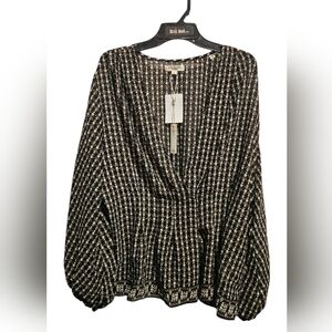 Max Studio Black and White Houndstooth Blouse  size: L